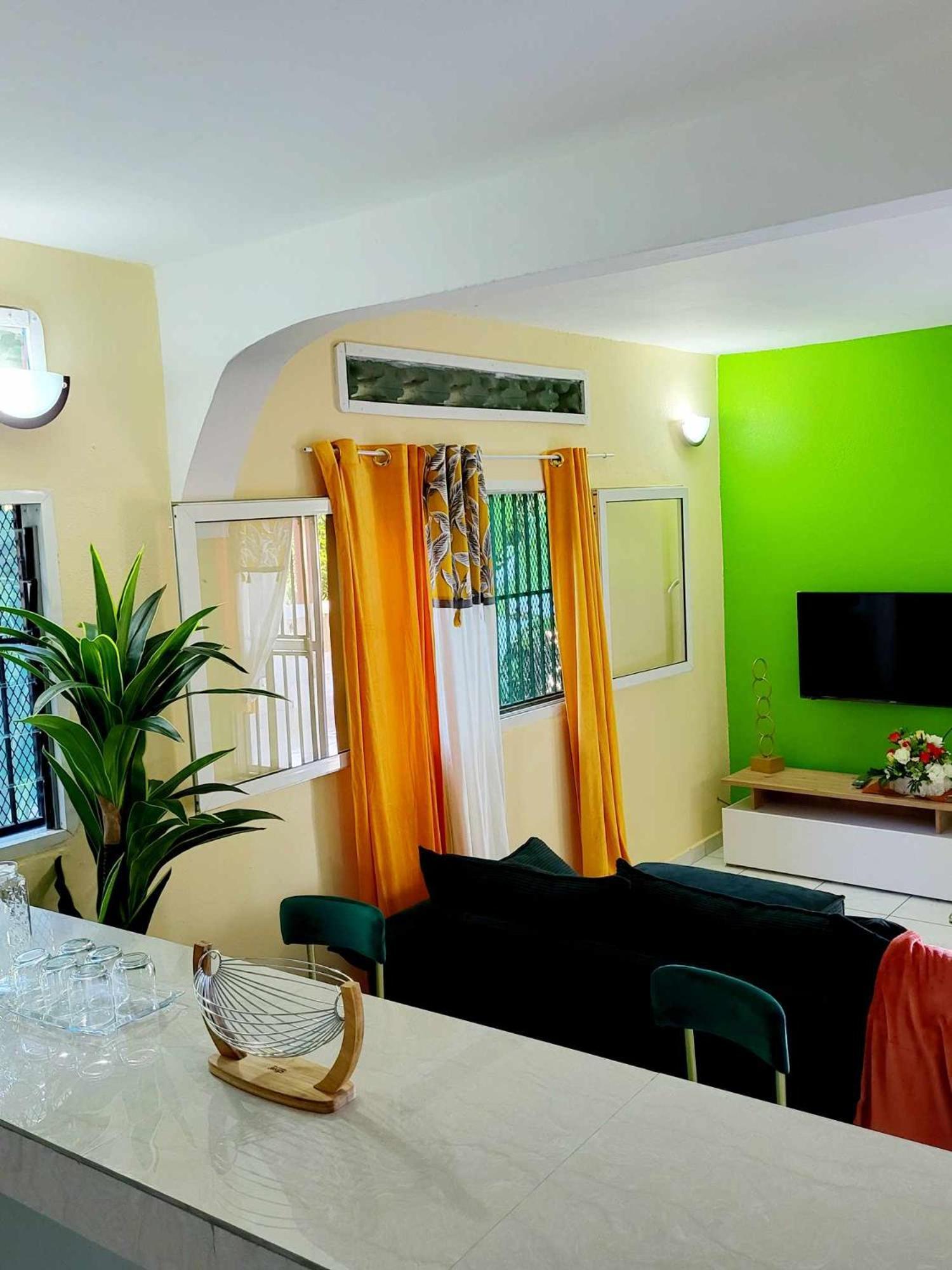 Le Corossol Appart Mamoudzou Exterior foto